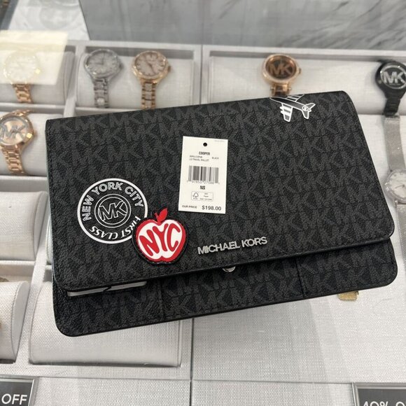 Michael Kors Cooper Large Embellished Signature Logo Travel Wallet 36R5LCOF6B - Picture 9 of 10